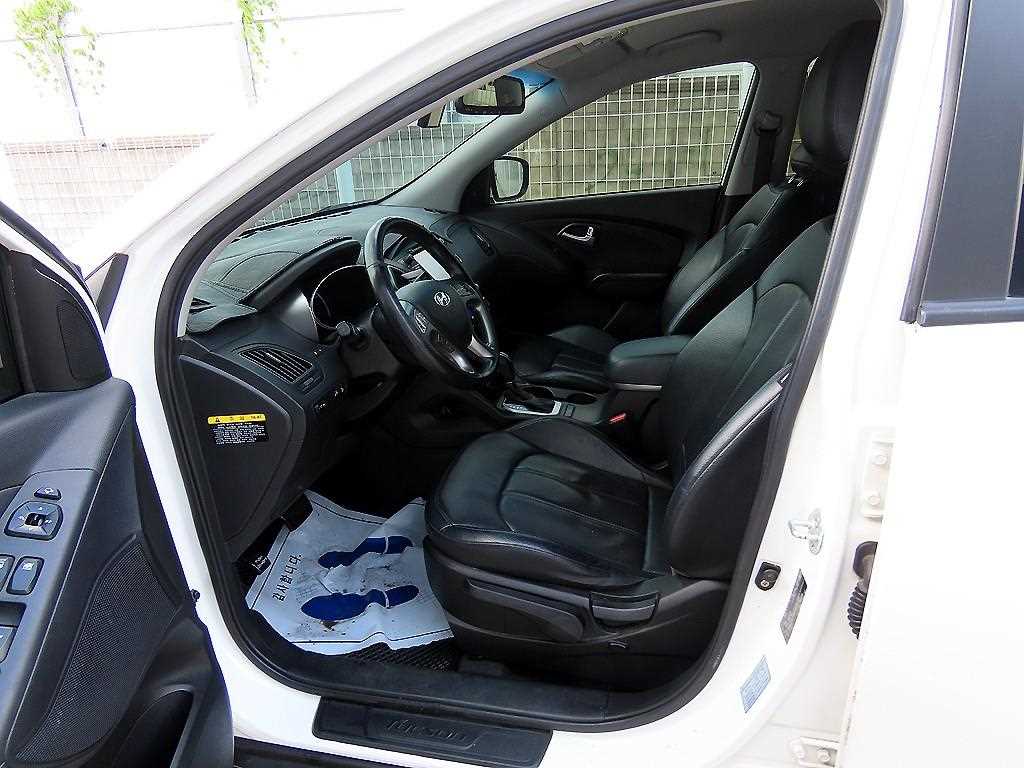 HYUNDAI Tucson - Vista 5