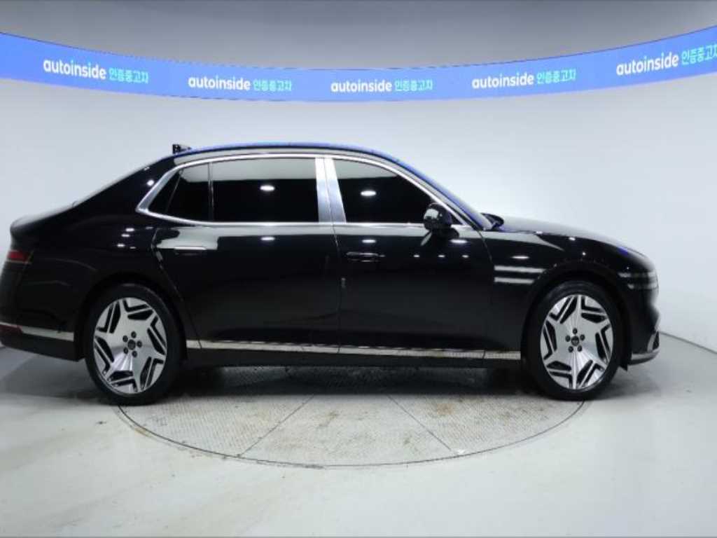 Genesis G90 - Vista 5