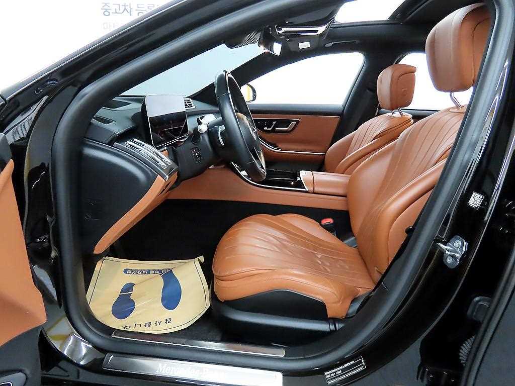 Mercedes Benz S Class - Vista 5