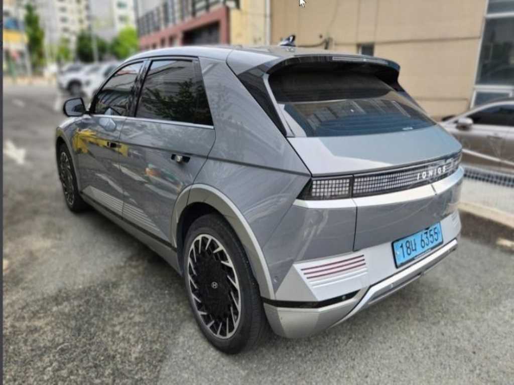 HYUNDAI Ioniq 5 - Vista 5