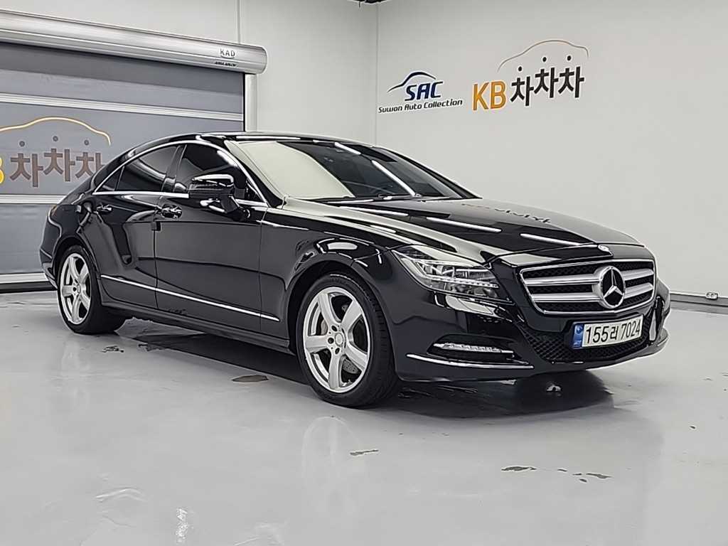 Mercedes Benz CLS Class - Vista 4