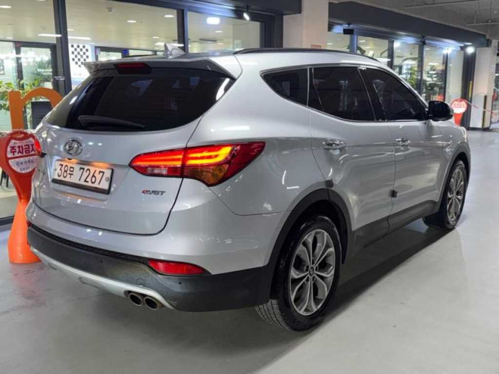 HYUNDAI Santa Fe - Vista 4