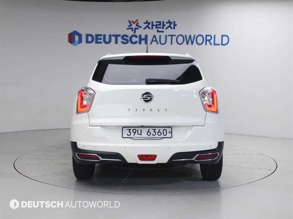 Ssangyong Tivoli - Vista 4