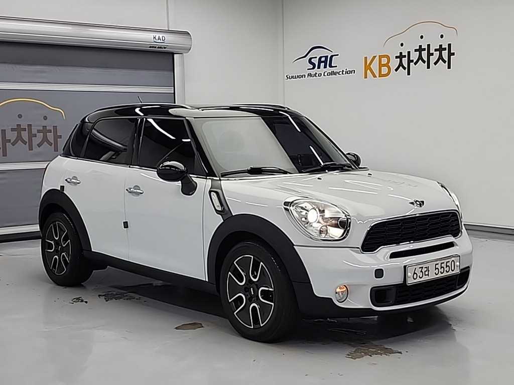 Mini Countryman - Vista 4