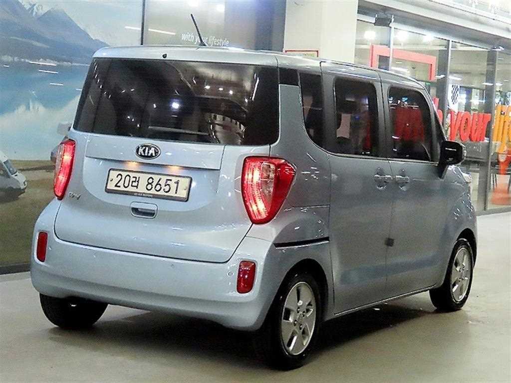 KIA Ray - Vista 4