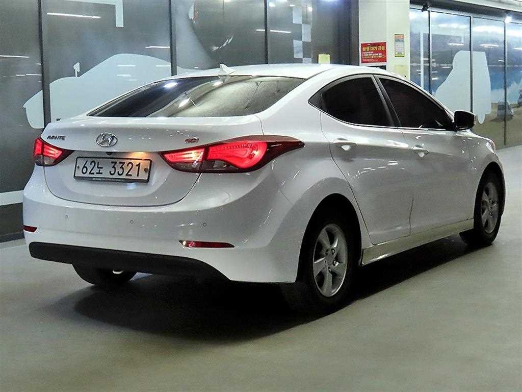 HYUNDAI Avante 2014 Blanco - Importación desde Corea - HF Imports Iquique - Foto 20
