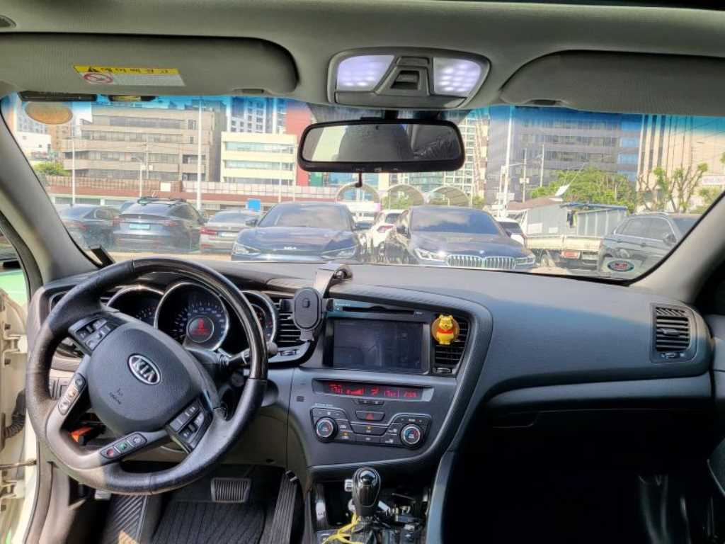 KIA K5 - Vista 5