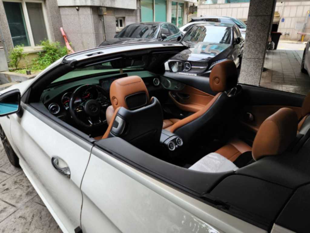 Mercedes Benz C Class - Vista 4