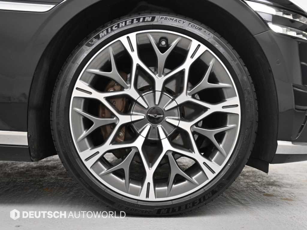 Genesis G90 - Vista 5