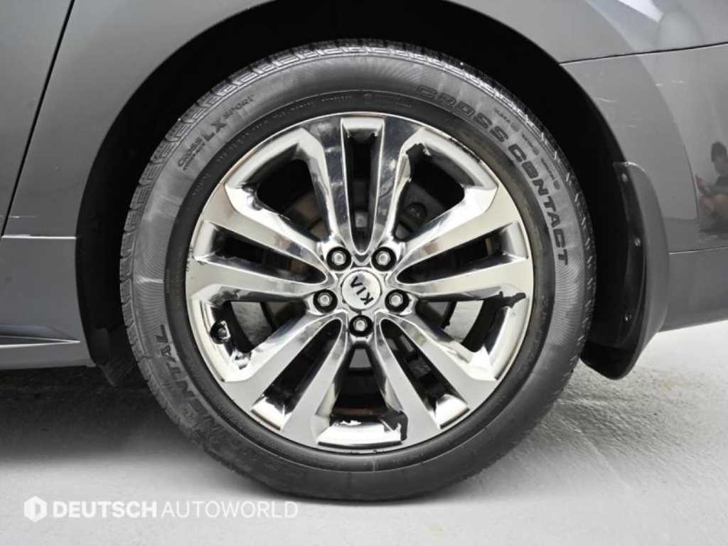 KIA Carnival - Vista 5