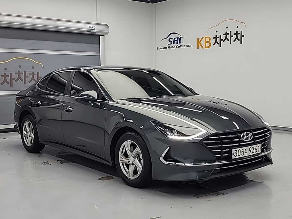 HYUNDAI Sonata - Vista 4