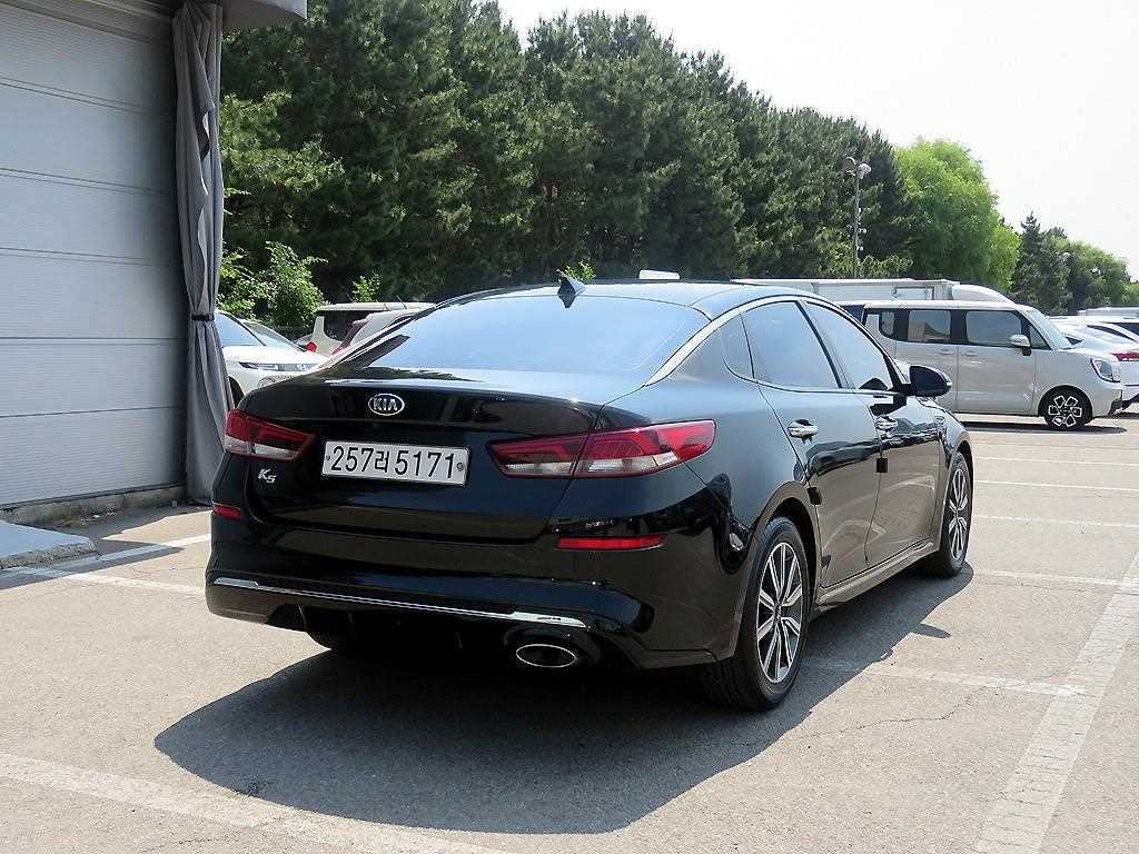 KIA K5 - Vista 4