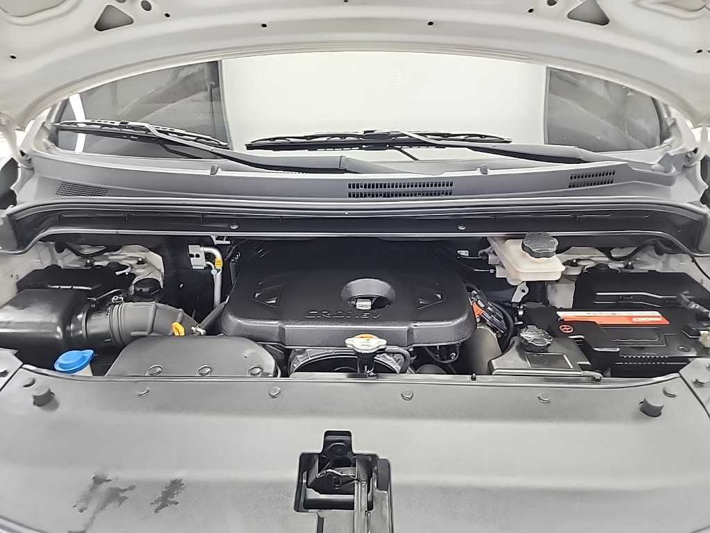 HYUNDAI Starex - Vista 5