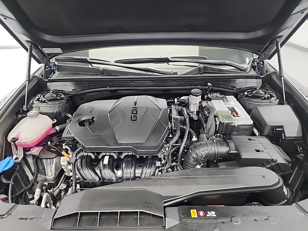 HYUNDAI Grandeur - Vista 5