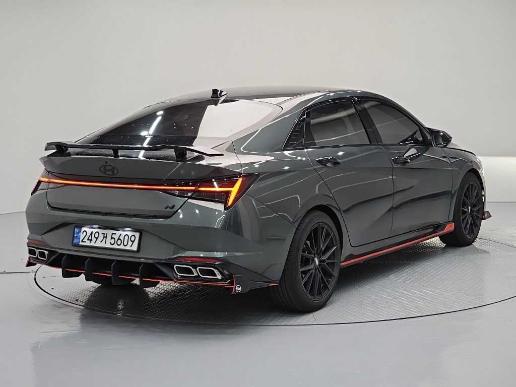 HYUNDAI Avante - Vista 4