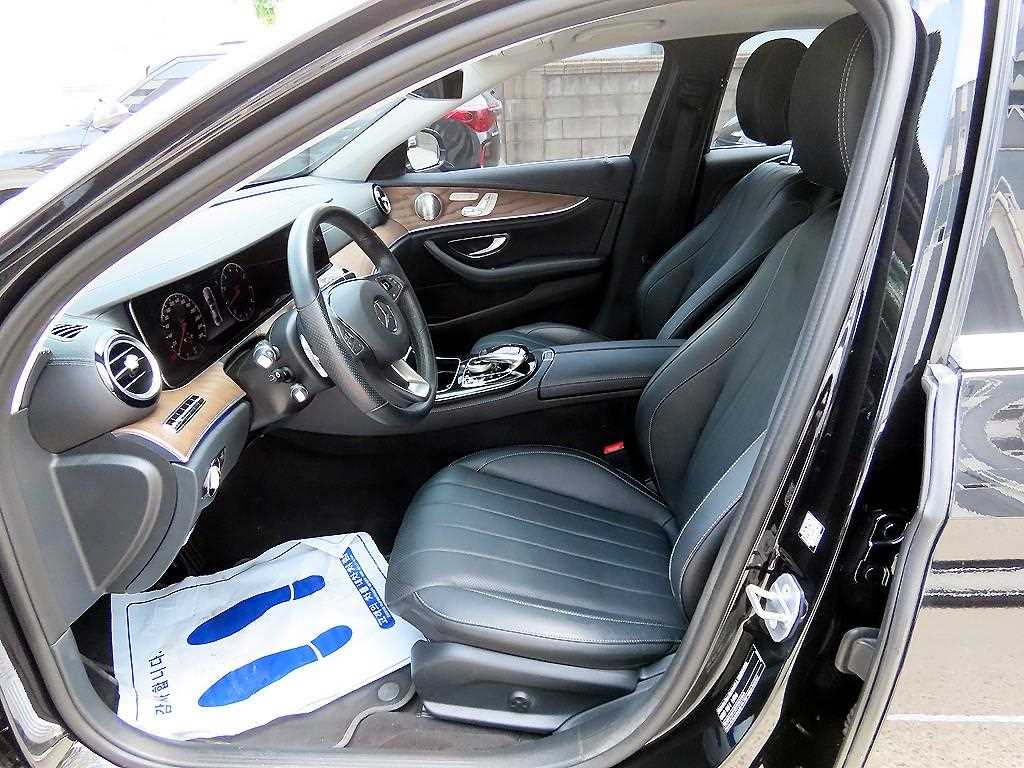 Mercedes Benz E class - Vista 5