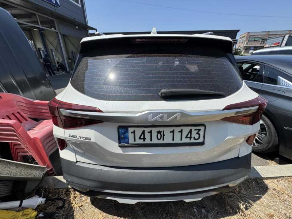 KIA Seltos - Vista 4