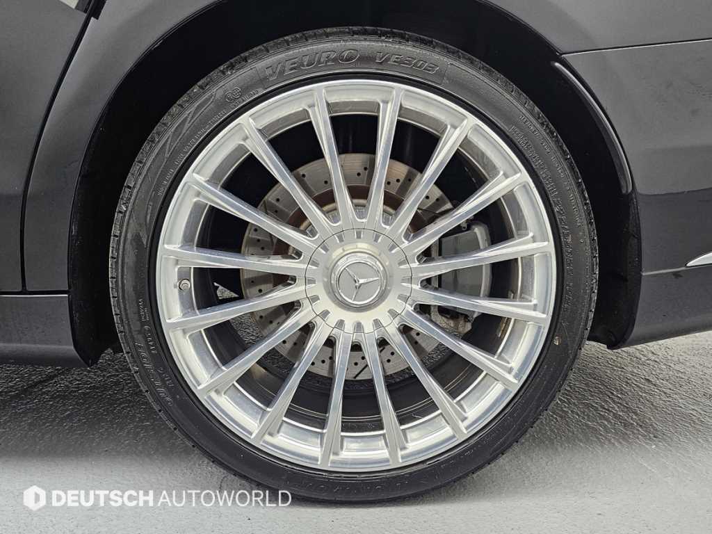 Mercedes Benz S Class - Vista 5