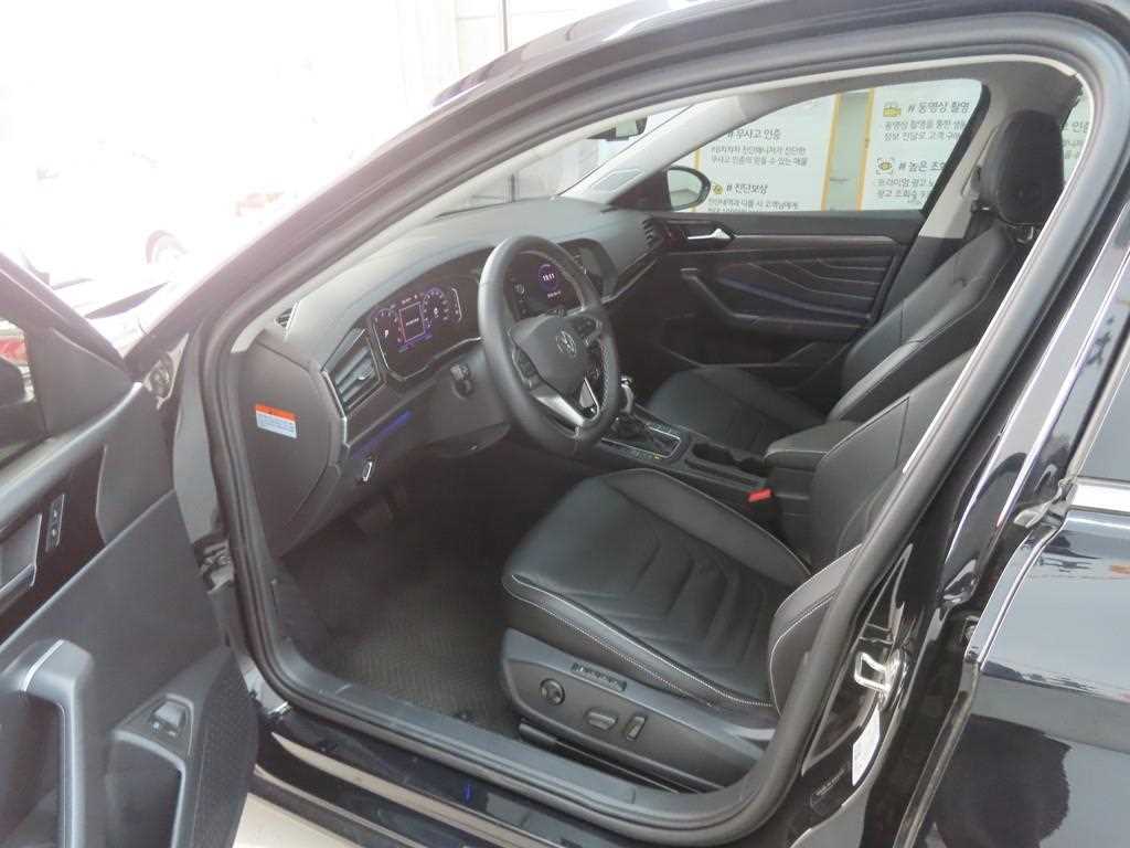 Volkswagen Jetta - Vista 5