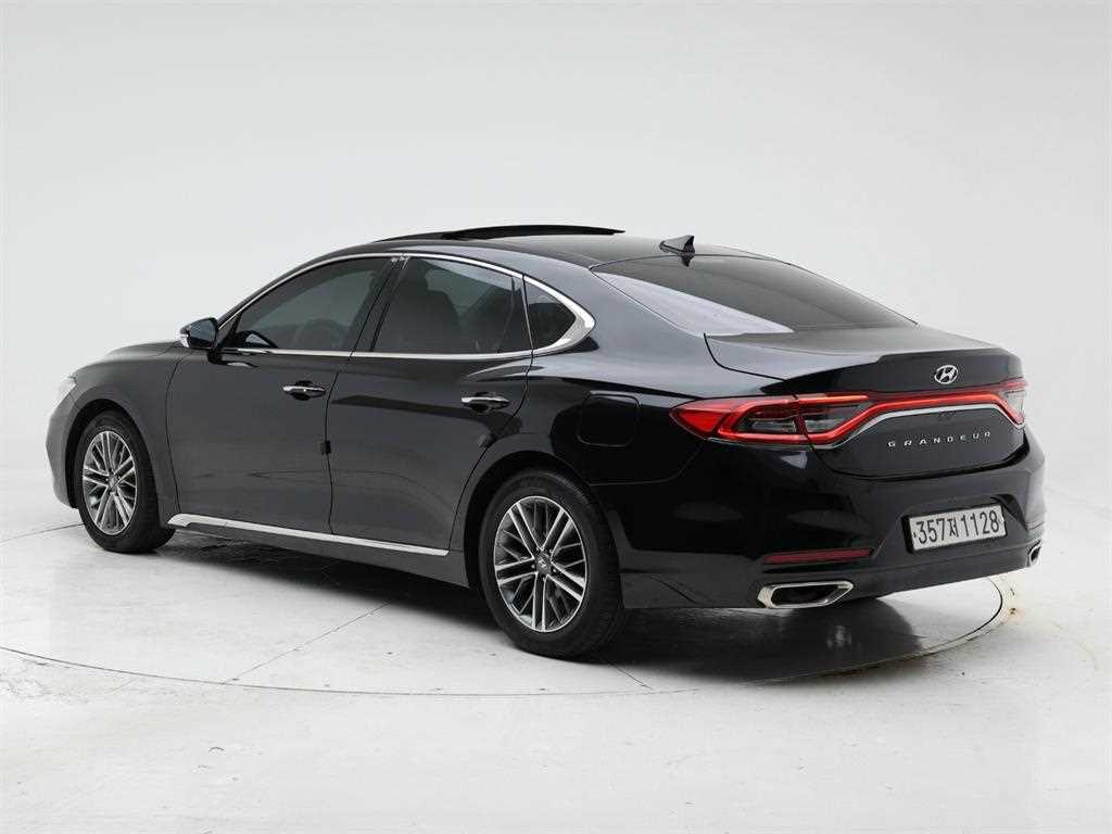 HYUNDAI Grandeur - Vista 4