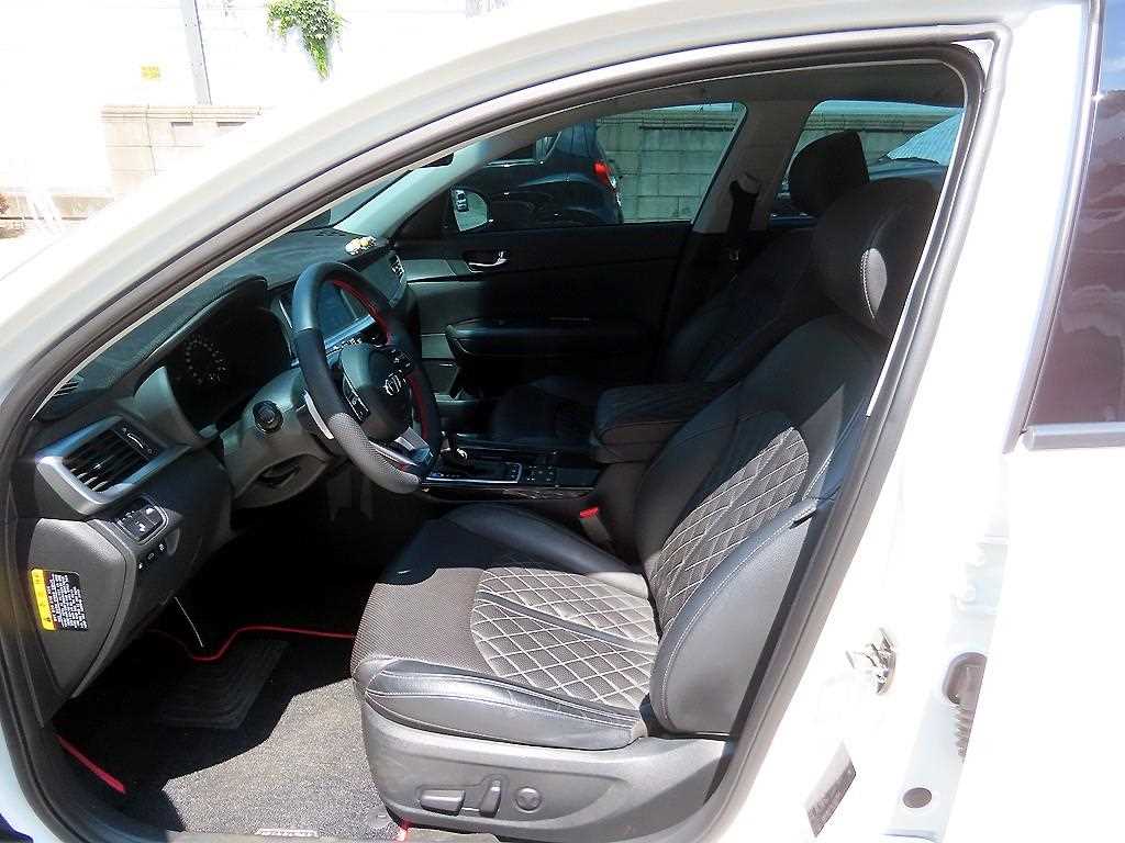 KIA K5 - Vista 5