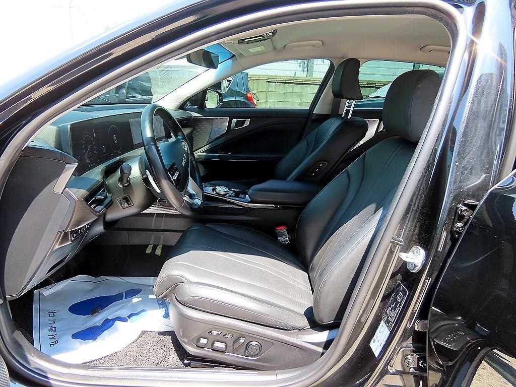 KIA K8 - Vista 5