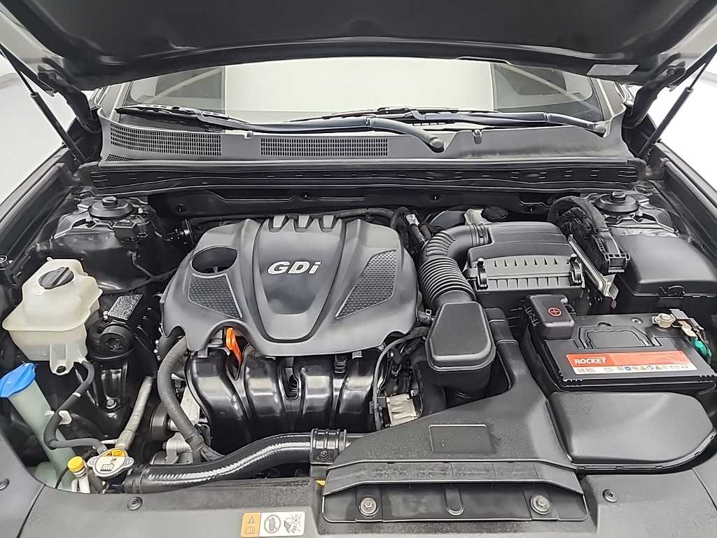 HYUNDAI Grandeur - Vista 5