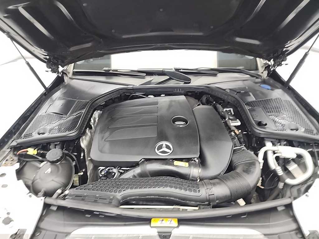 Mercedes Benz C Class - Vista 5