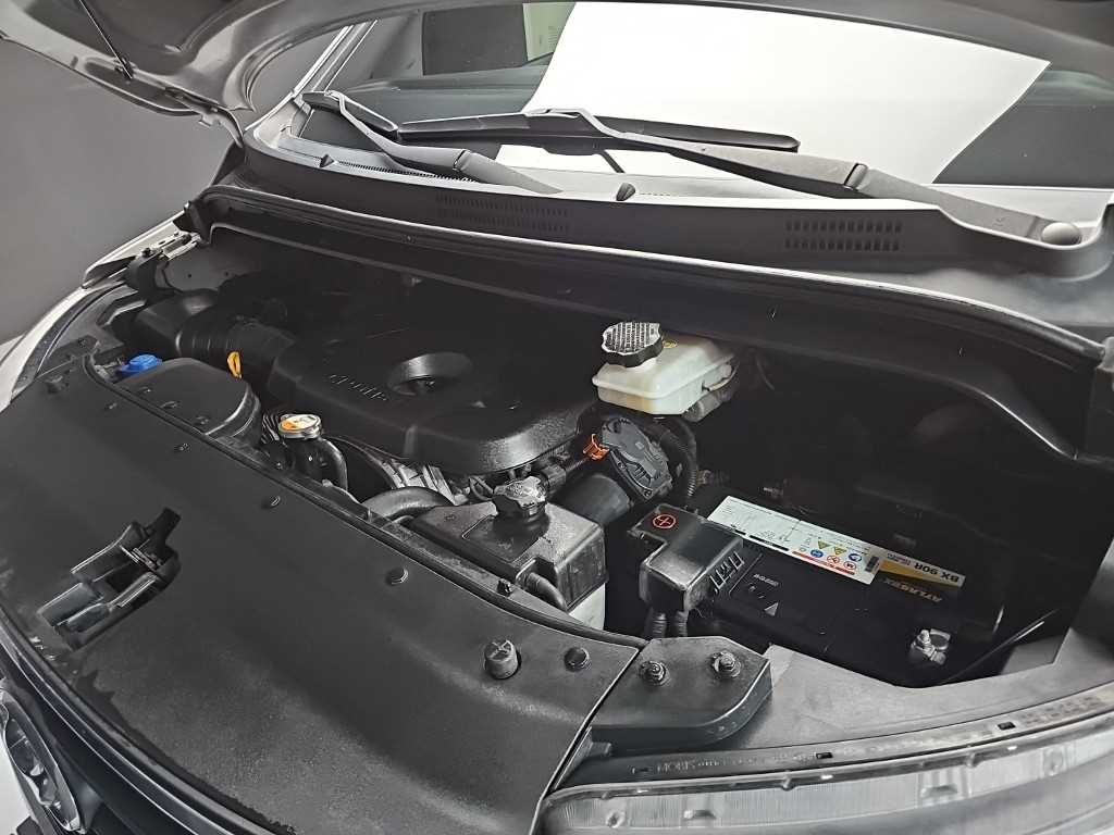HYUNDAI Starex - Vista 5