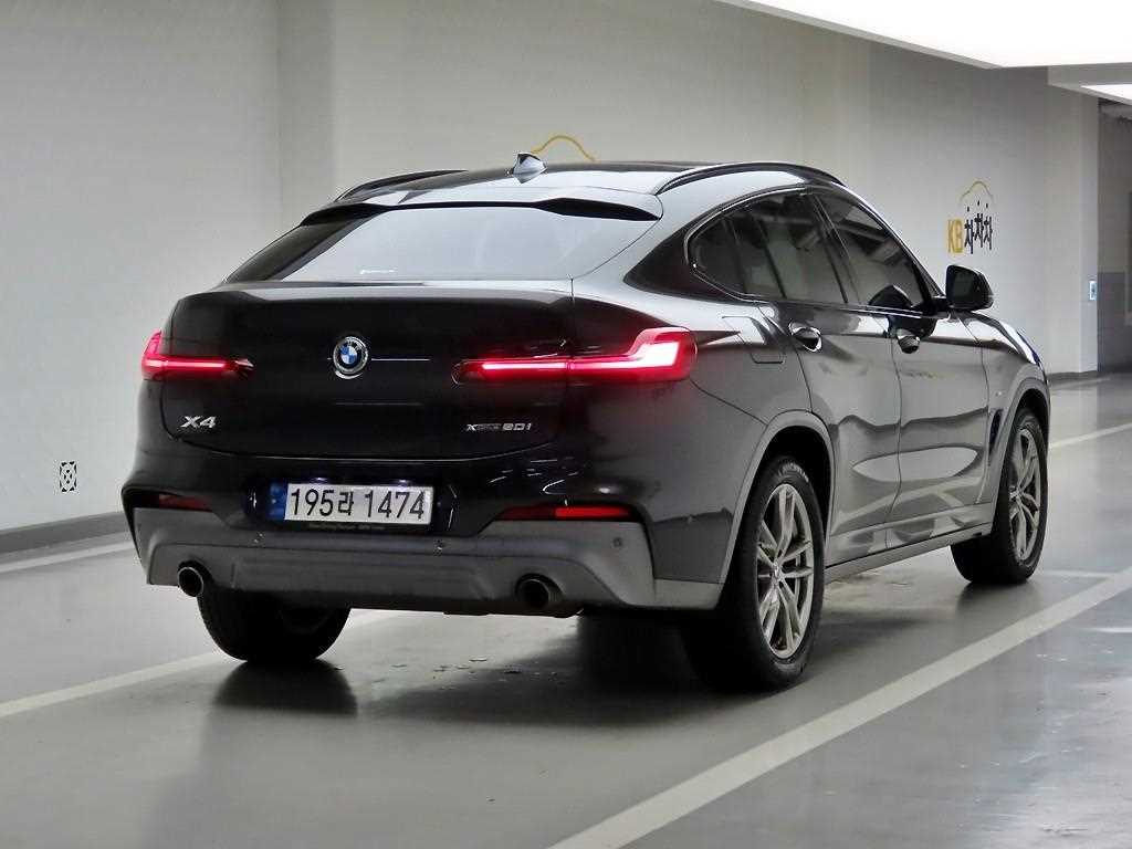 BMW X4 - Vista 4
