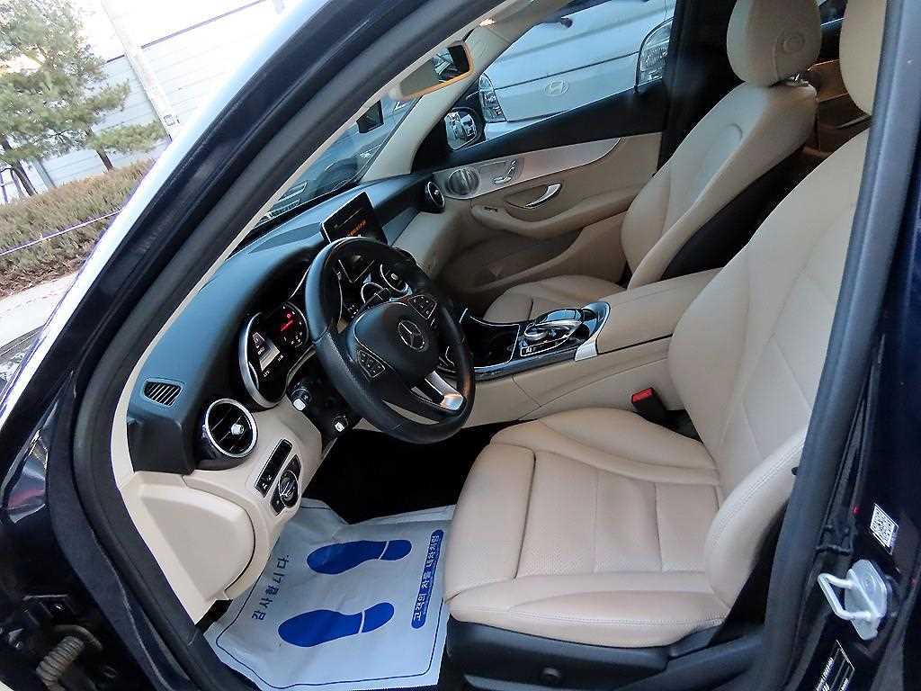 C클래스 W205 C220 d 아방가르드 2016년식