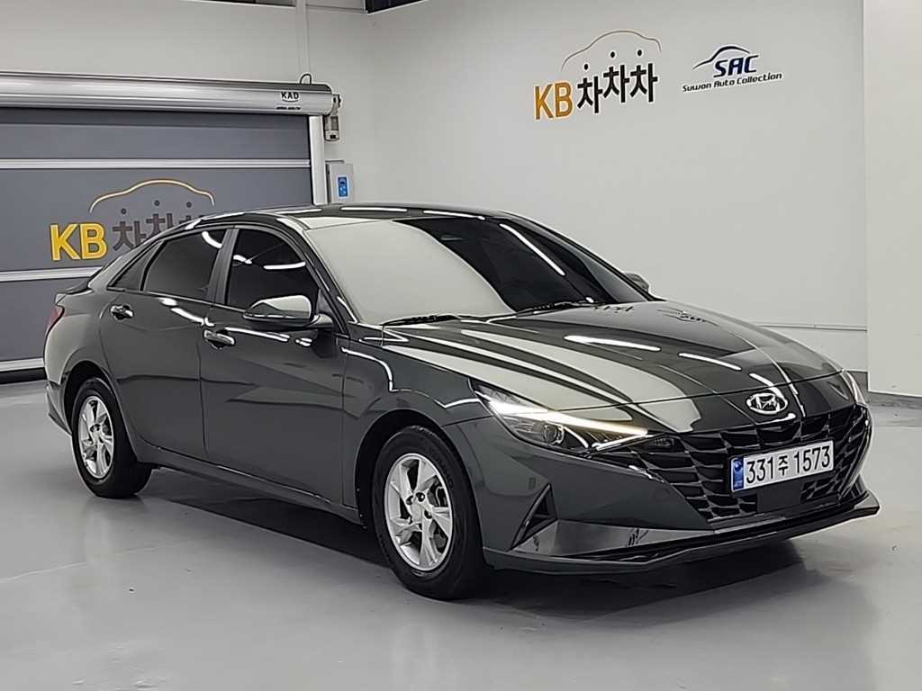 HYUNDAI Avante - Vista 4
