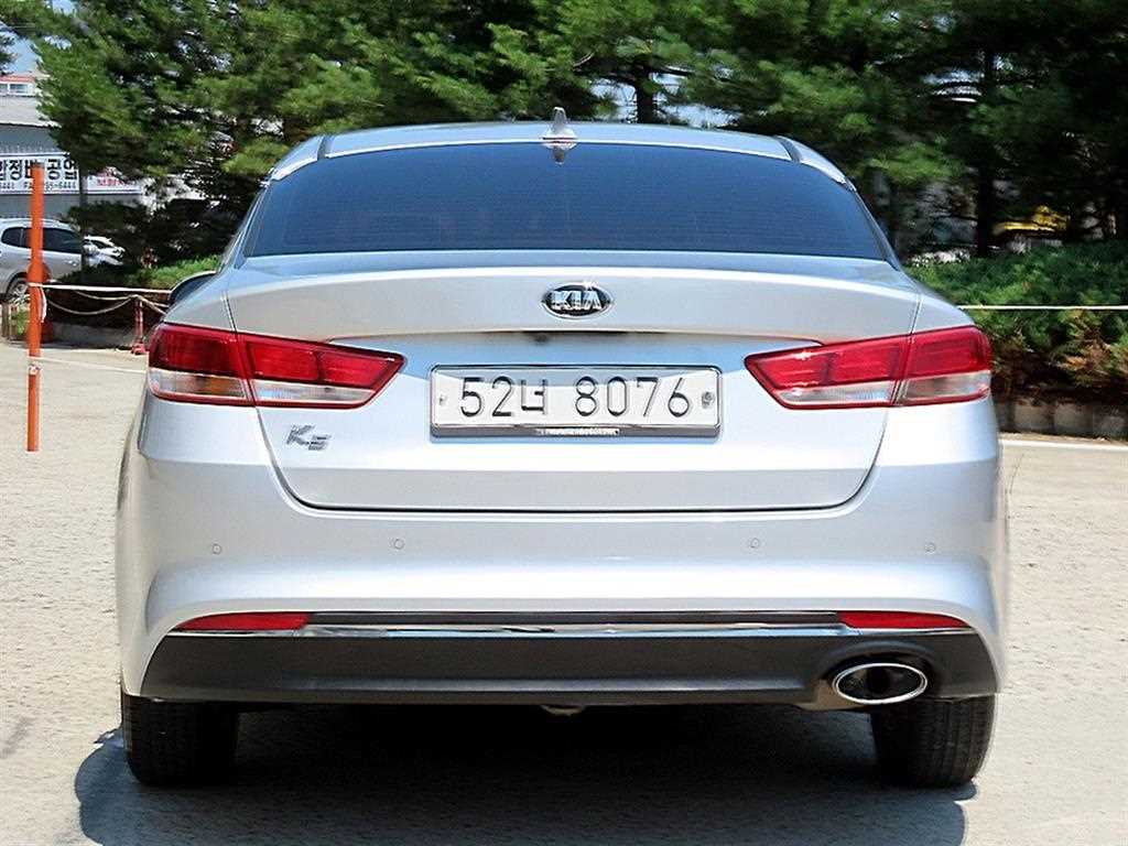 KIA K5 - Vista 4