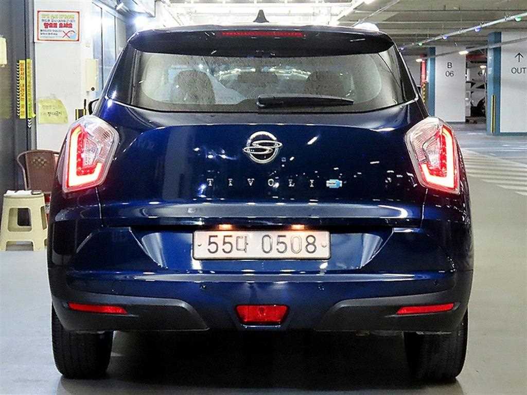 Ssangyong Tivoli - Vista 5