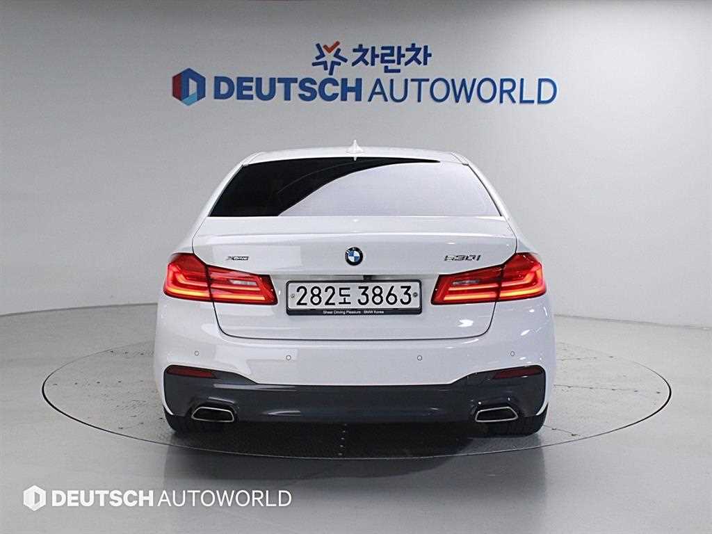 BMW 5 Series - Vista 4