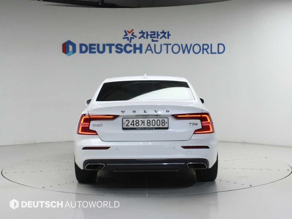Volvo S90 - Vista 4