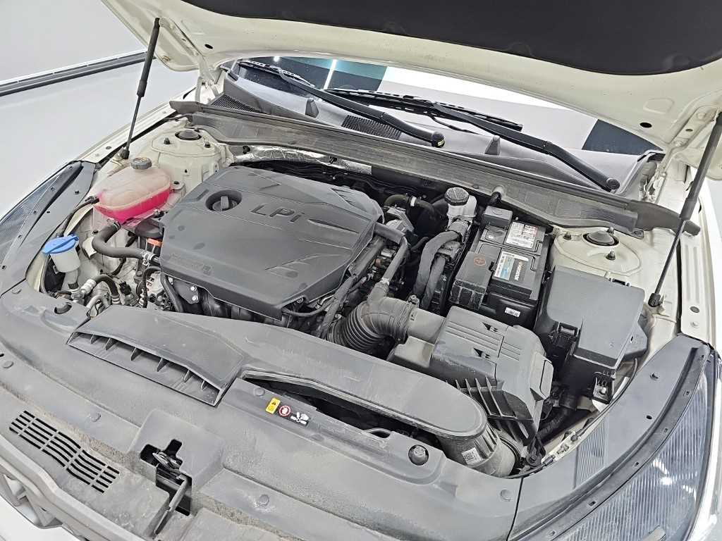 KIA K5 - Vista 5