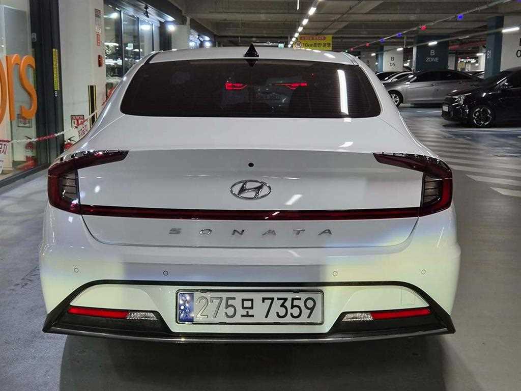 HYUNDAI Sonata - Vista 5