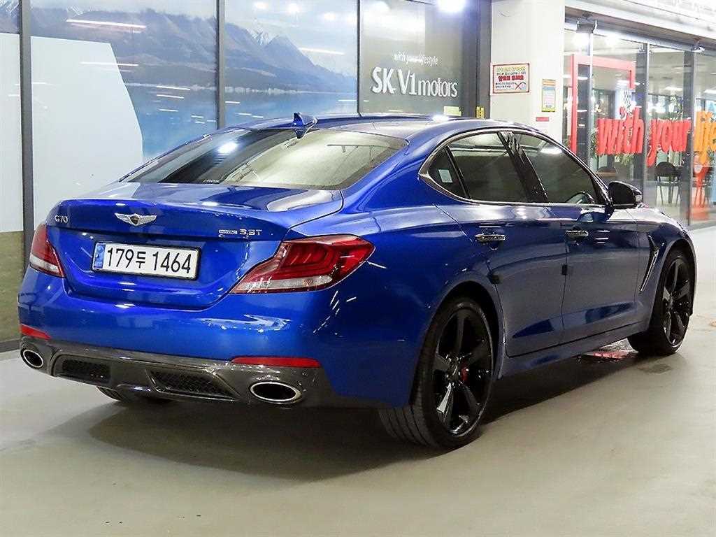 Genesis G70 - Vista 4