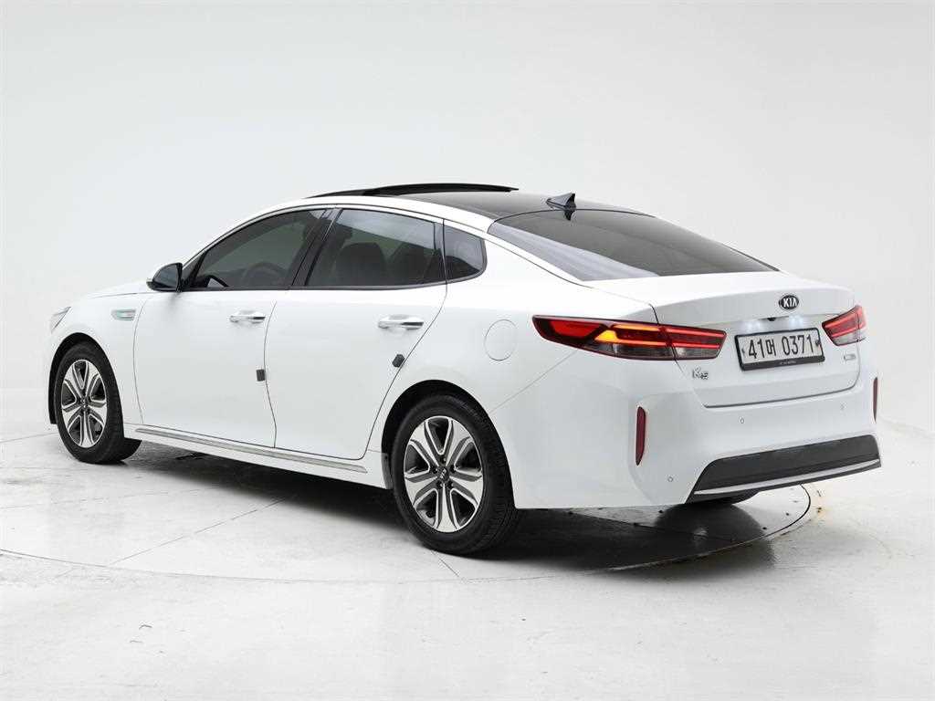 KIA K5 - Vista 4