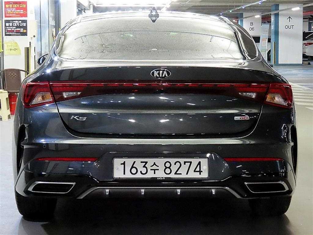 KIA K5 - Vista 5