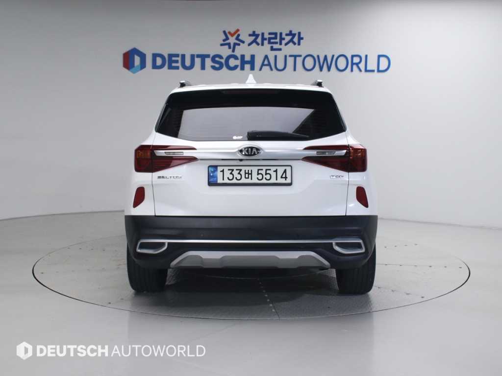 KIA Seltos - Vista 4