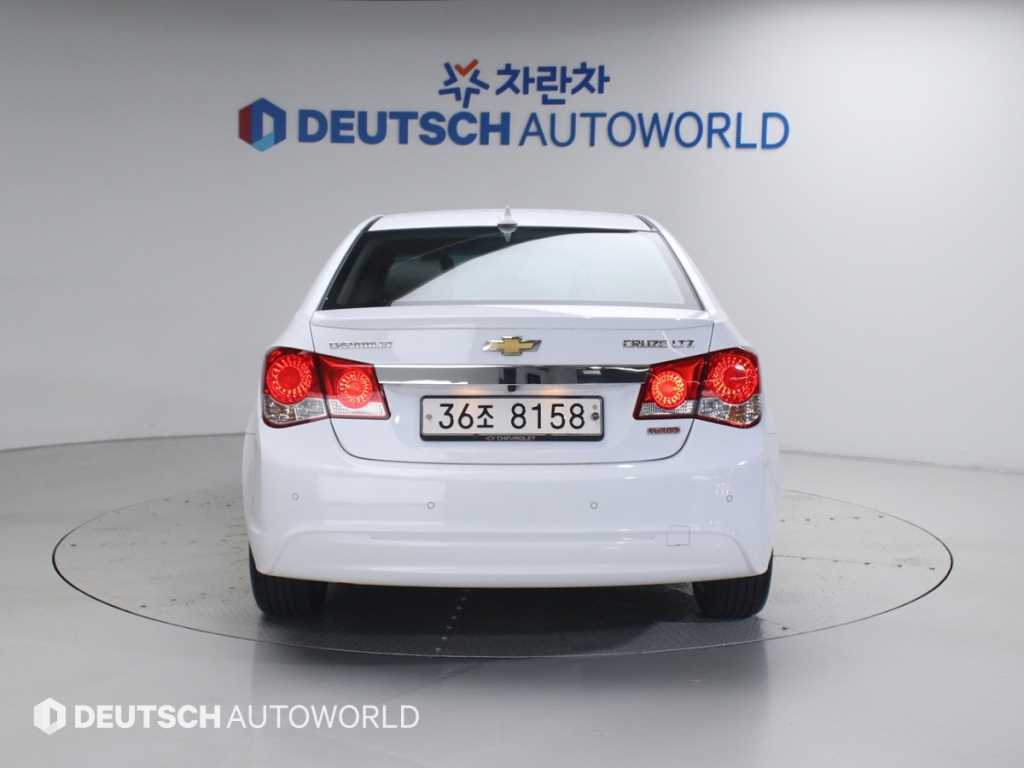 Chevrolet Cruise - Vista 4