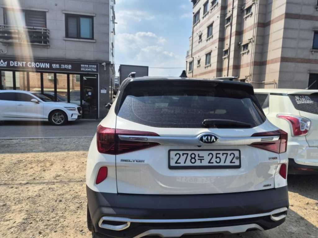 KIA Seltos - Vista 4