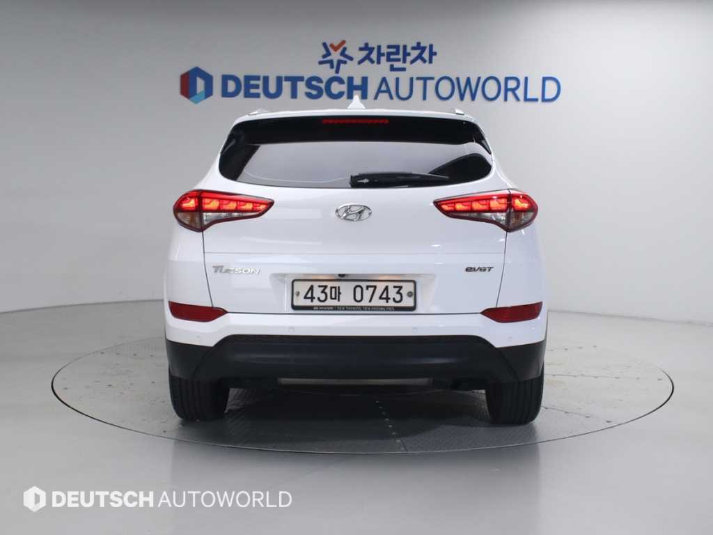 HYUNDAI Tucson - Vista 4