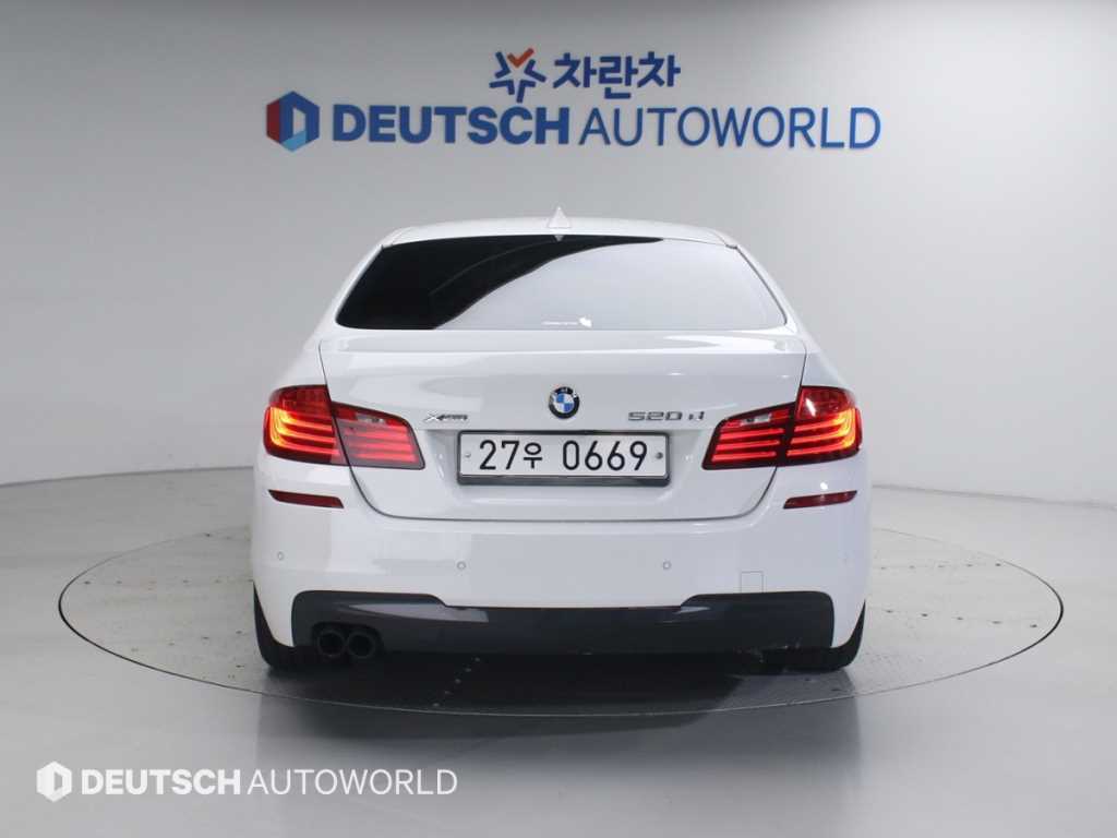 BMW 5 Series - Vista 4