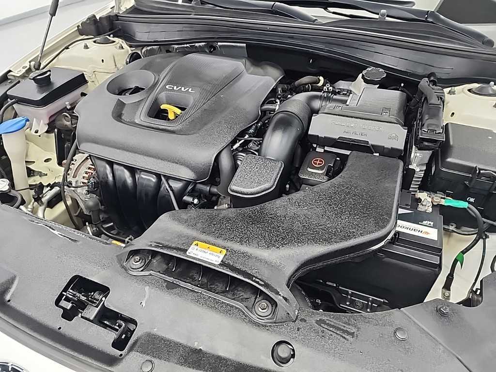 KIA K5 - Vista 5