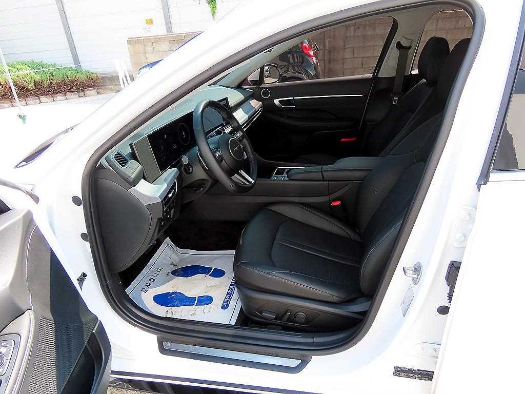 HYUNDAI Sonata - Vista 5