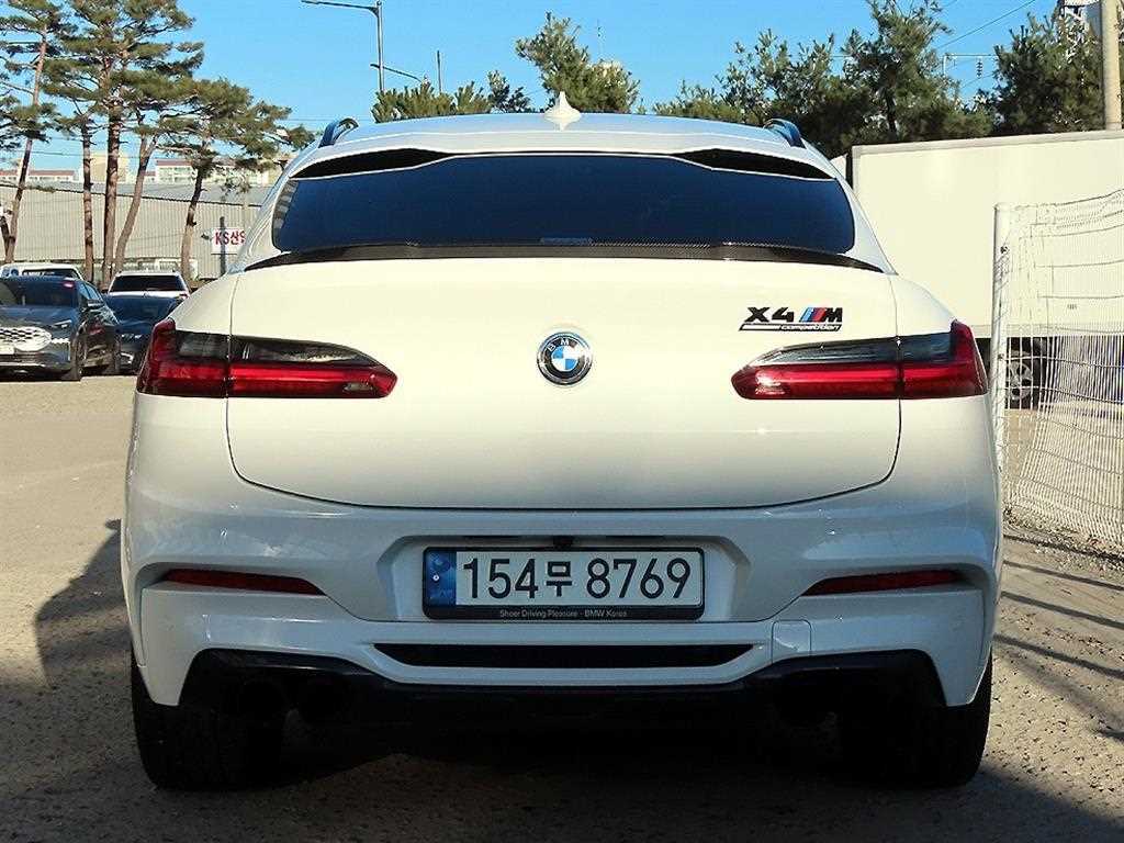 BMW X4M - Vista 4