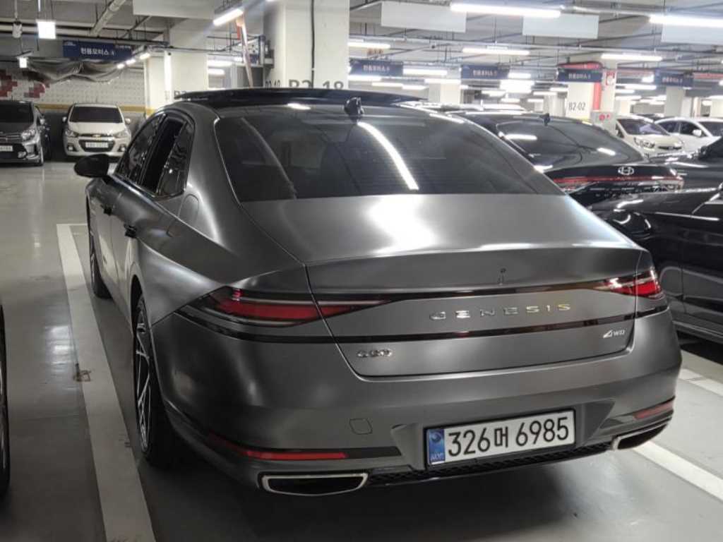 Genesis G90 - Vista 4